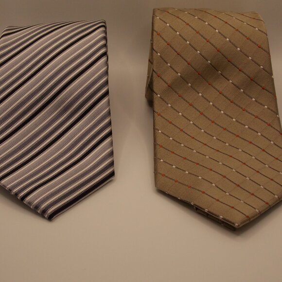 Two Geoffrey Beene Ties - Picture 2 of 9